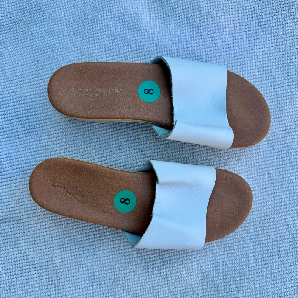 Donna Toscana Flats 8